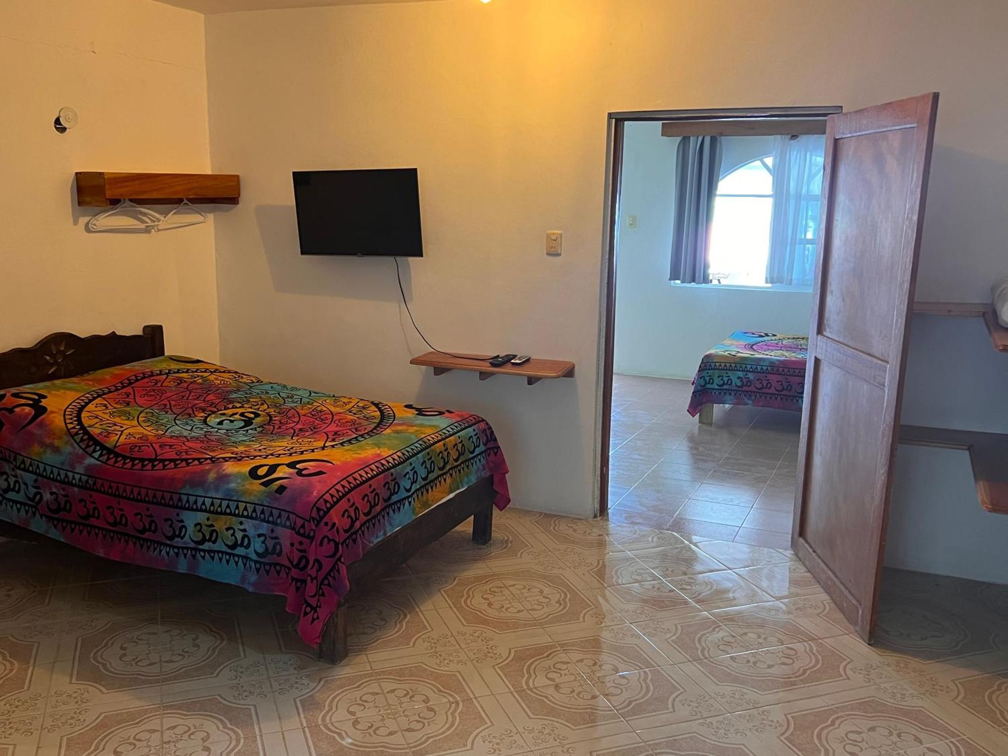 Casa Gajah Hotel Cuyo Kültér fotó